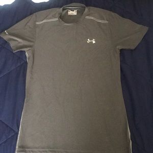 Men’s under armour drifit shirt